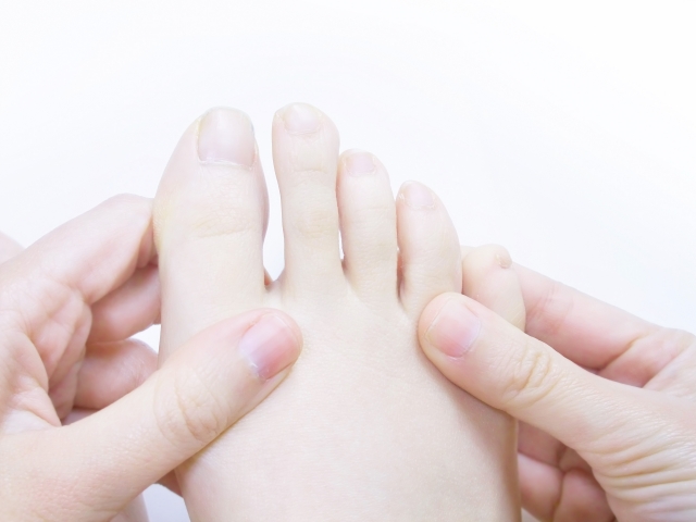 あさイチ 小さい小指の爪の復活方法 いい子いい子体操 ねばねば足踏みトレーニングのやり方 原因は浮き指 7月16日 ぬくとい