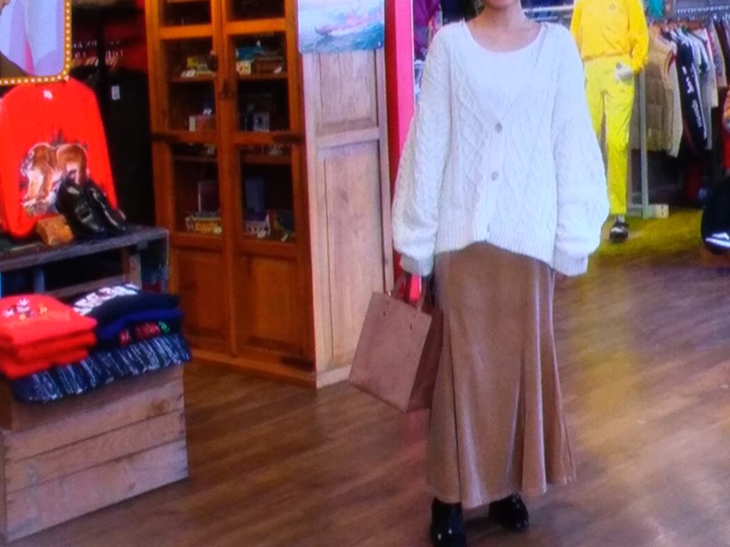 ヒルナンデス 熊谷真実さんvs王林さんvs香音さんvsなちょすさんの激安古着コーデ 3色ショッピング 10月9日 ぬくとい ヒルナンデス 熊谷真実さんvs王林さんvs香音さんvsなちょすさんの激安古着コーデ 3色ショッピング 10月9日 ぬくとい
