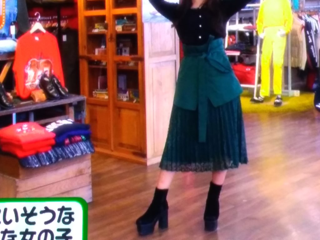 ヒルナンデス 熊谷真実さんvs王林さんvs香音さんvsなちょすさんの激安古着コーデ 3色ショッピング 10月9日 ぬくとい ヒルナンデス 熊谷真実さんvs王林さんvs香音さんvsなちょすさんの激安古着コーデ 3色ショッピング 10月9日 ぬくとい
